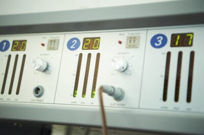 干渉波治療機器